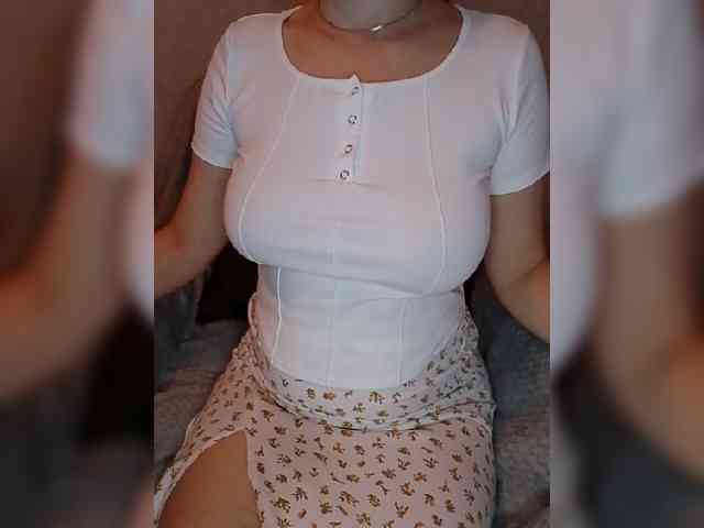 Liza_555 webcam