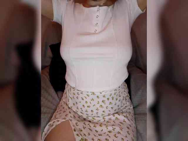 Liza_555 webcam