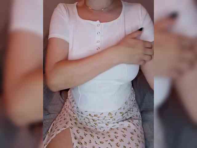 Liza_555 webcam