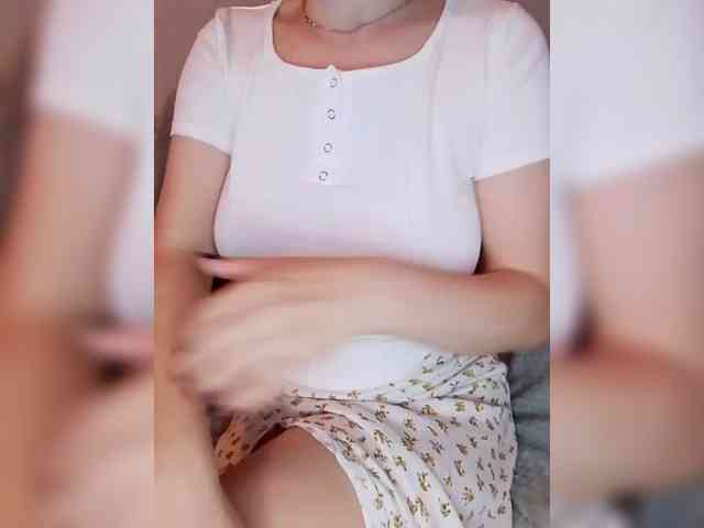 Liza_555 webcam