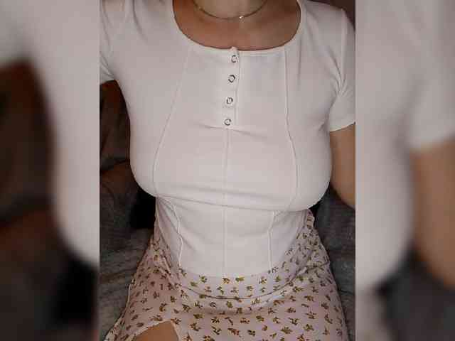 Liza_555 webcam