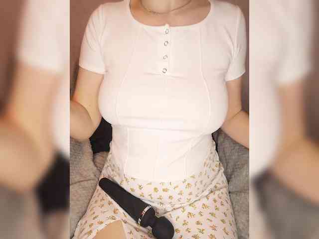 Liza_555 webcam