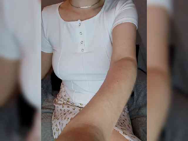 Liza_555 webcam