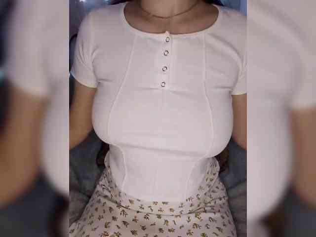 Liza_555 webcam