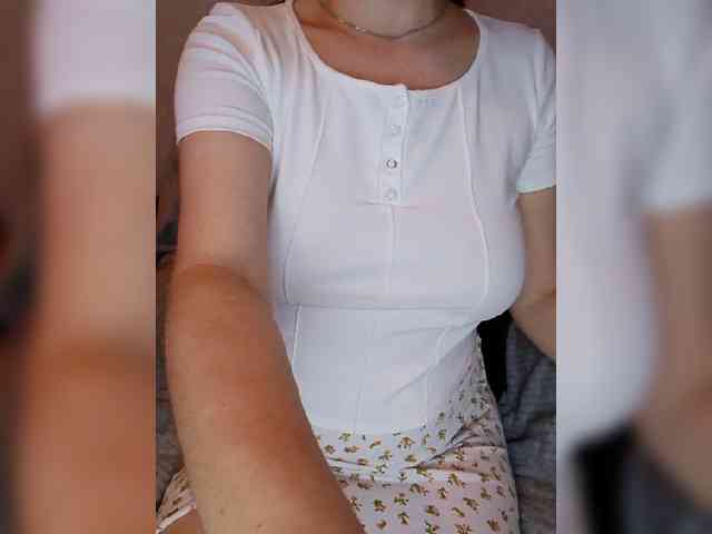 Liza_555 webcam