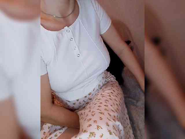 Liza_555 webcam