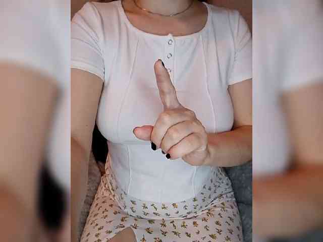 Liza_555 webcam