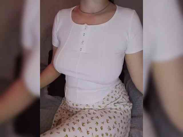 Liza_555 webcam