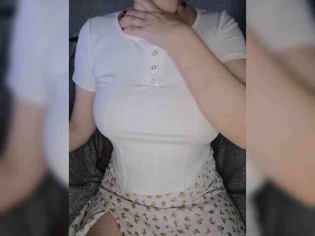 Liza_555 webcam