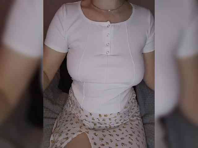 Liza_555 webcam