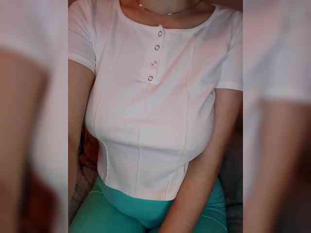 Liza_555 webcam