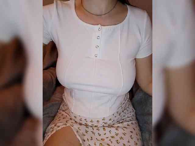 Liza_555 webcam