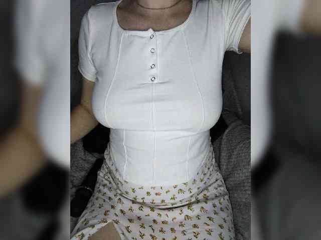 Liza_555 webcam