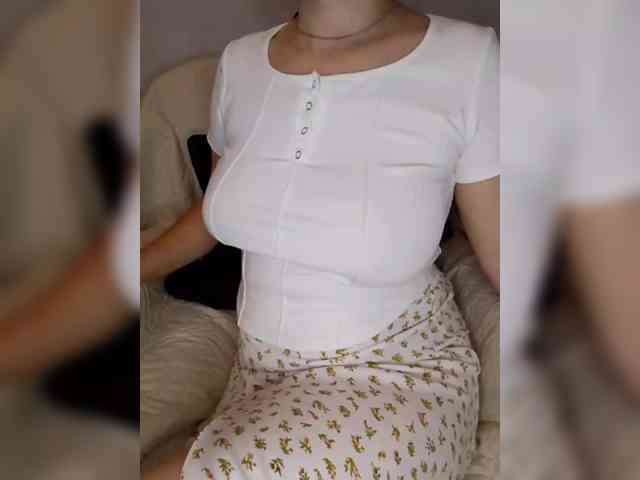 Liza_555 webcam