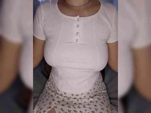 Liza_555 webcam