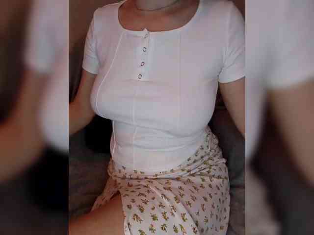 Liza_555 webcam