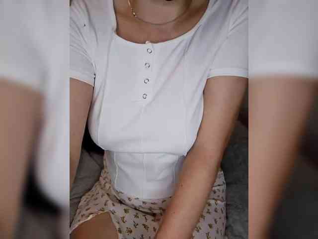 Liza_555 webcam