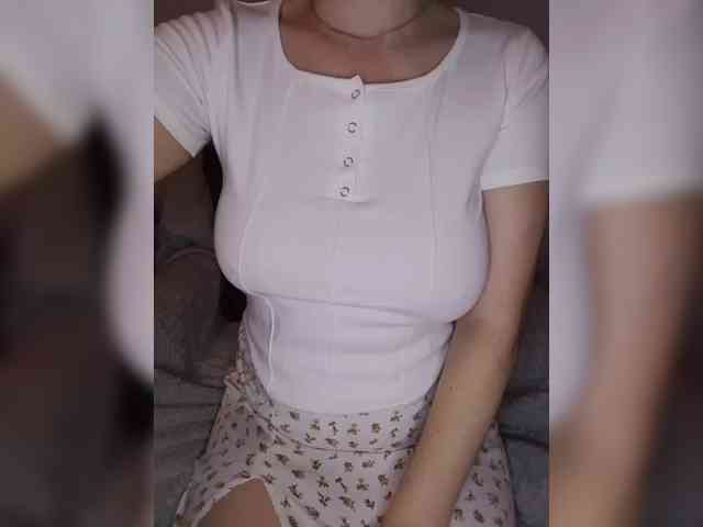 Liza_555 webcam