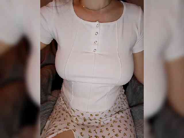 Liza_555 webcam