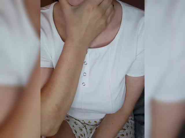 Liza_555 webcam