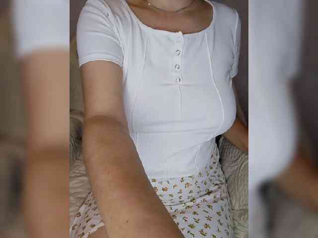 Liza_555 webcam