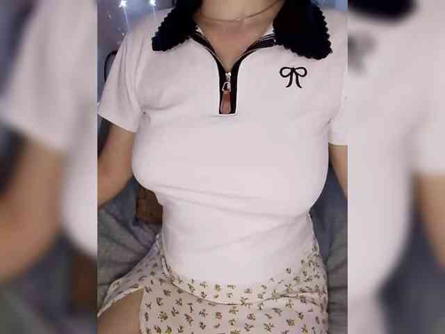 Liza_555 webcam