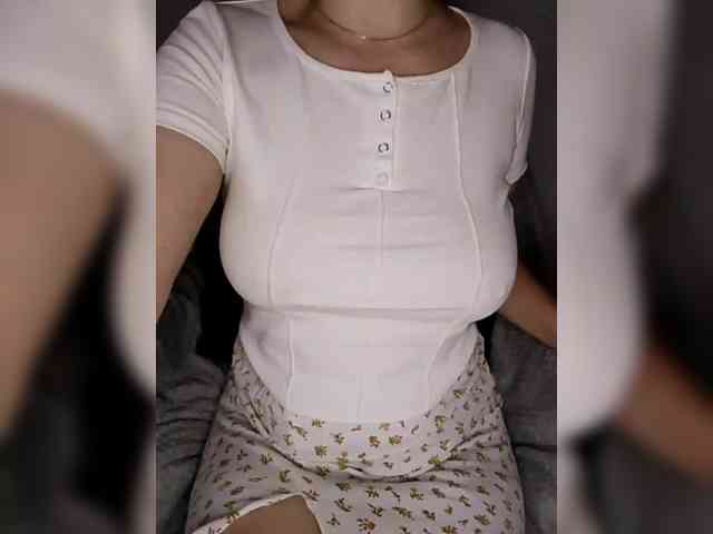 Liza_555 webcam
