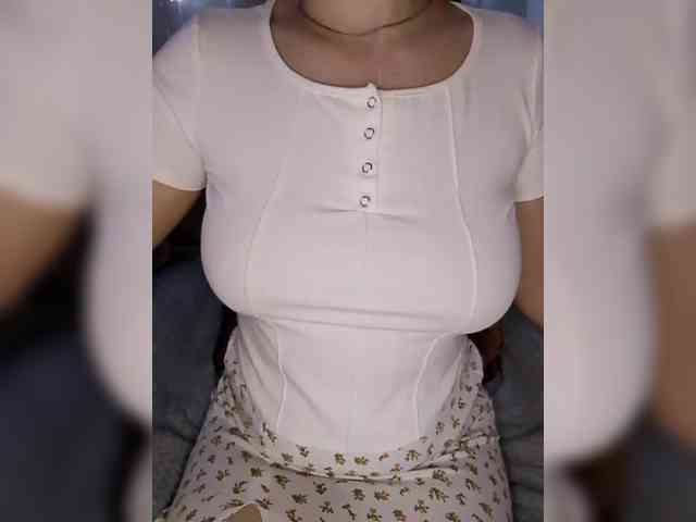 Liza_555 webcam