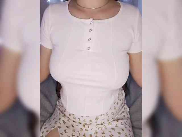 Liza_555 webcam