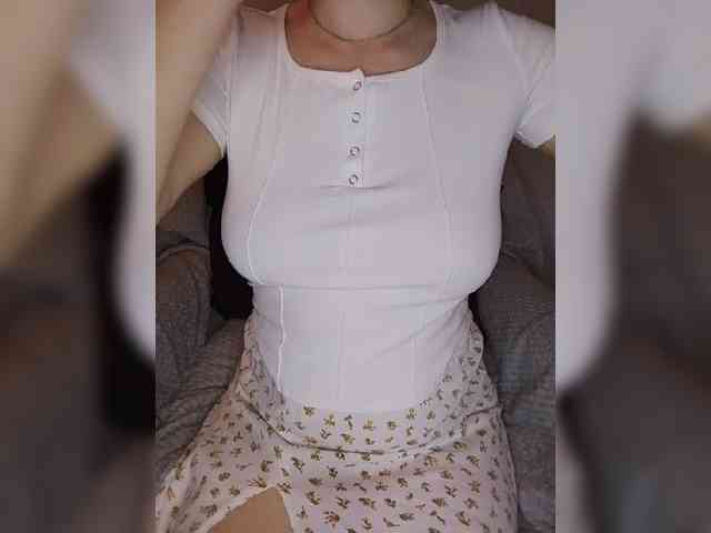 Liza_555 webcam