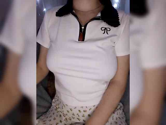 Liza_555 webcam