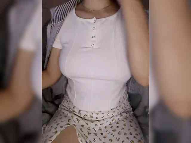 Liza_555 webcam