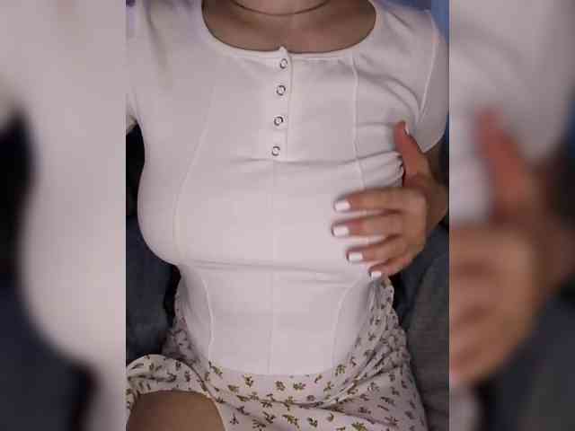 Liza_555 webcam