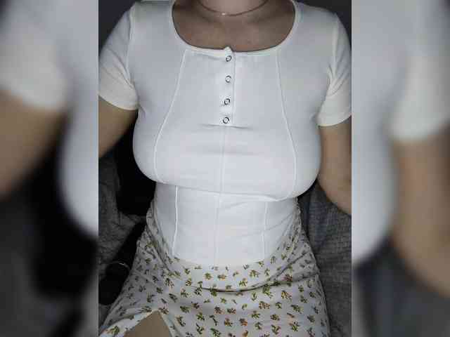 Liza_555 webcam