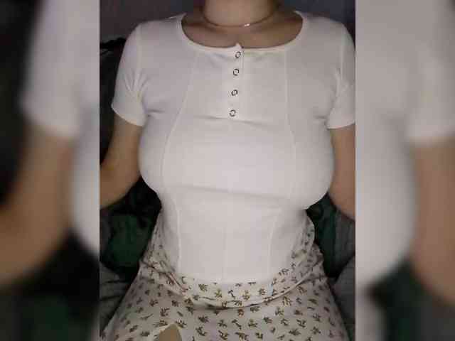 Liza_555 webcam