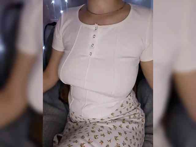 Liza_555 webcam