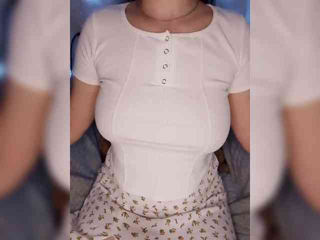 Liza_555 webcam