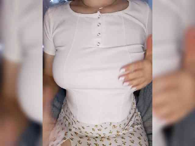 Liza_555 webcam