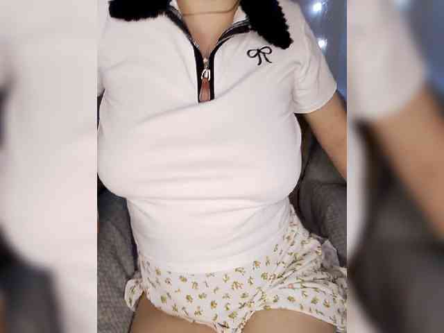 Liza_555 webcam