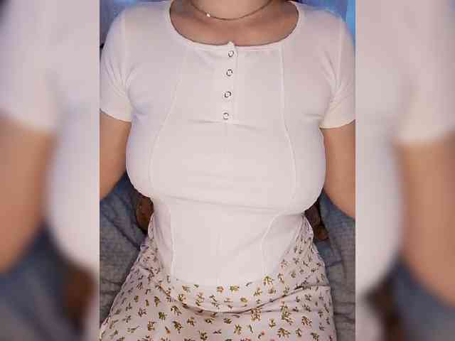 Liza_555 webcam