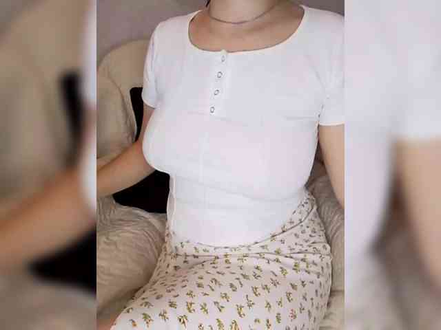 Liza_555 webcam