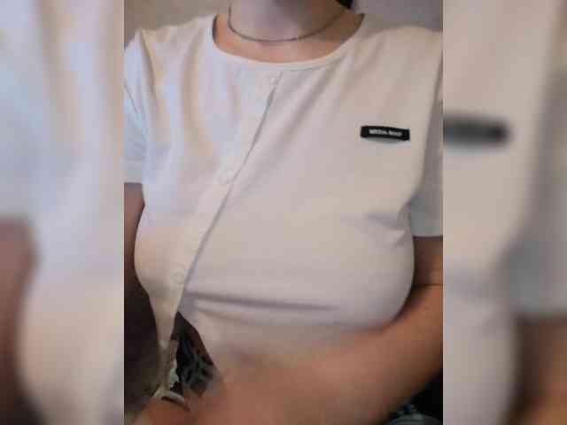 Liza_555 webcam
