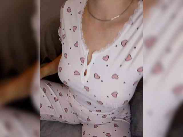 Liza_555 webcam