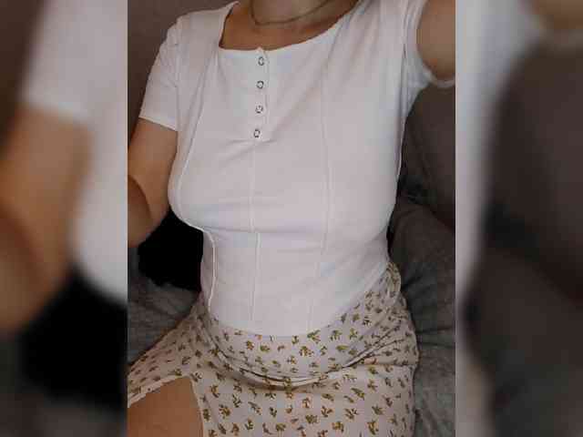 Liza_555 webcam