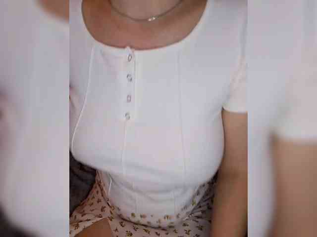 Liza_555 webcam