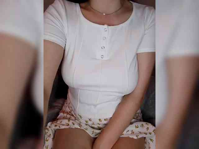 Liza_555 webcam