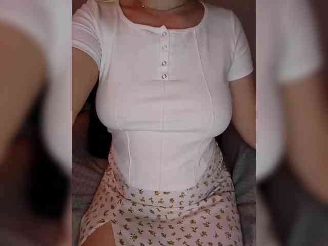Liza_555 webcam