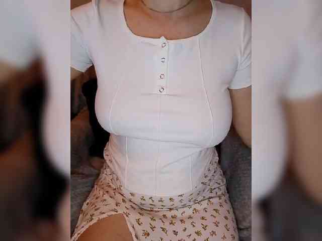 Liza_555 webcam