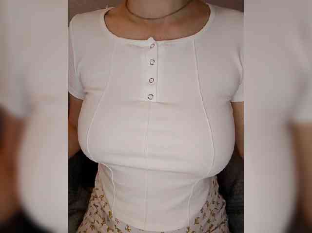 Liza_555 webcam