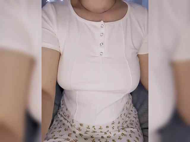 Liza_555 webcam